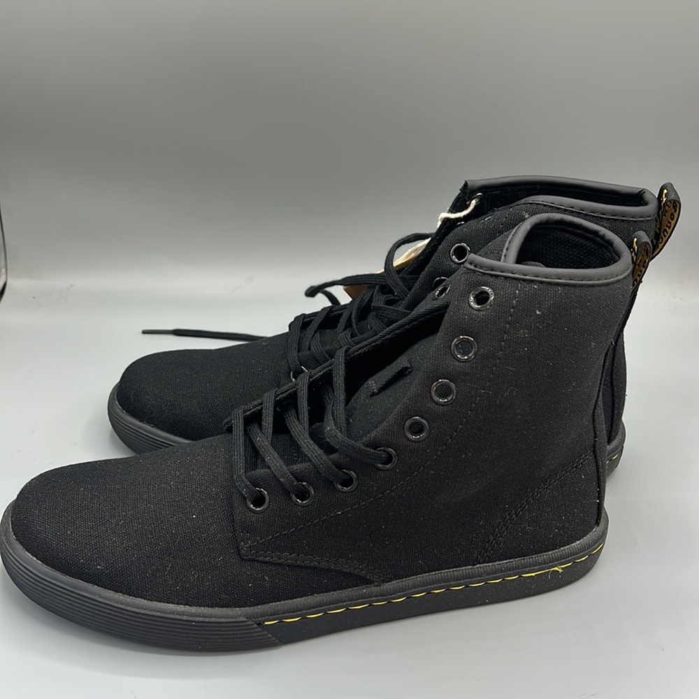 Dr Martens vegan Sheridan boot - Picture 2 of 4